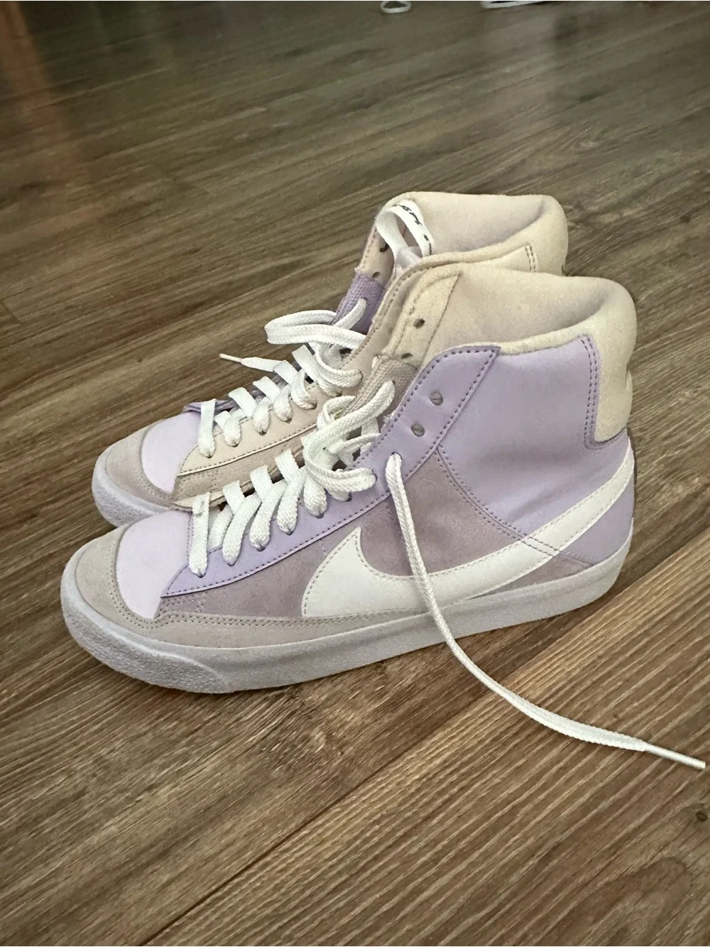 NIKE YOUTH GIRLS SNEAKERS SHOES SIZE 6Y PURPLE COLOR